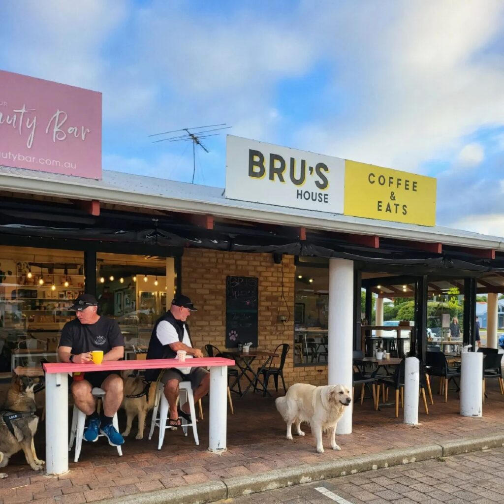 Bru's House Coastal Cafe in Golden Bay